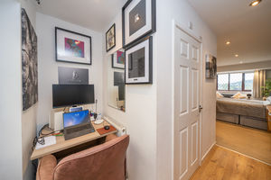 BEDROOM - click for photo gallery